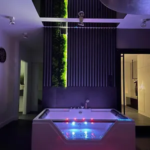  Apartment Magspace River View Jacuzzi Polen